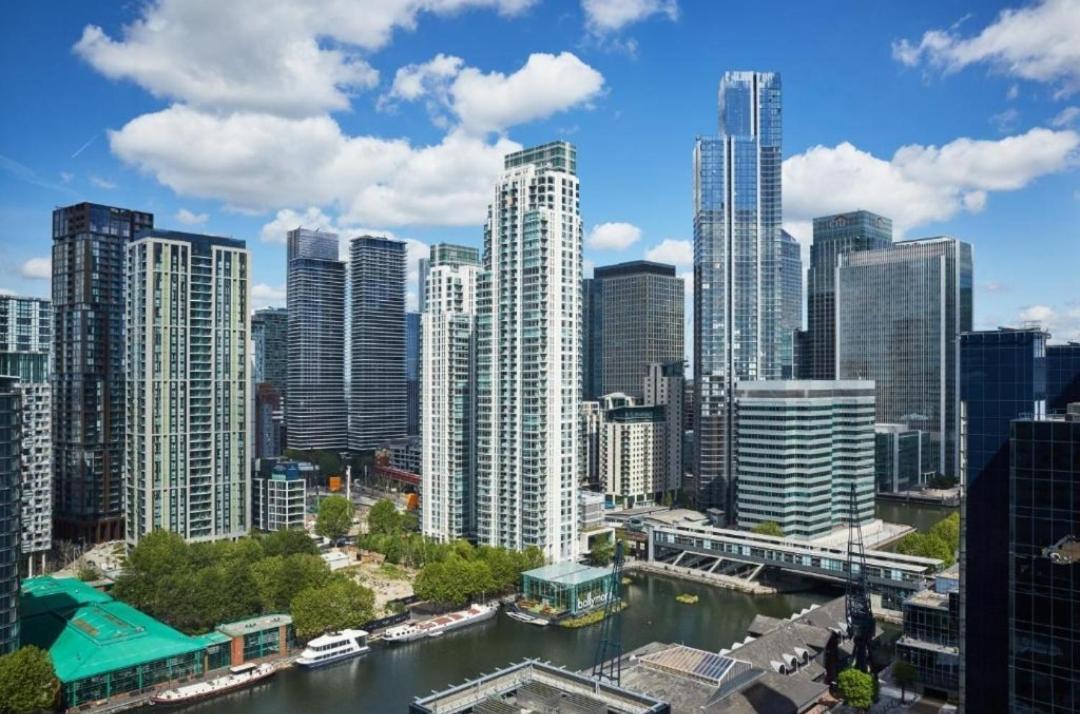 Appartamento Large 2 Bedroom Canary Wharf With Great Transport Links