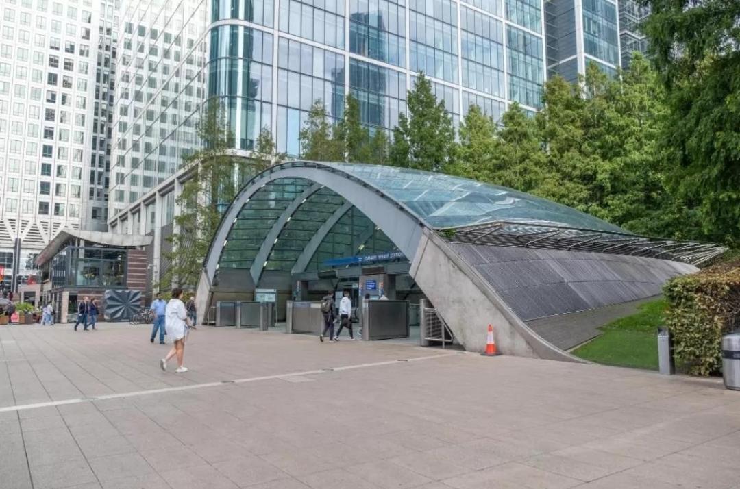 Large 2 Bedroom Canary Wharf With Great Transport Links Appartamento