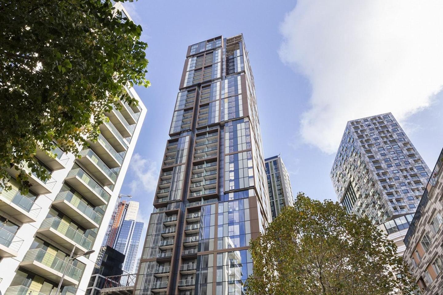 Large 2 Bedroom Canary Wharf With Great Transport Links Appartamento *